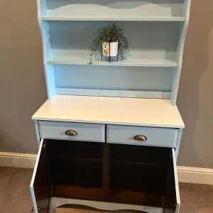 Welsh dresser upcycled in soothing blue with white top - Image 7