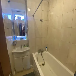 2 Double Rooms in a Flat Next to the River 🌳 - Image 8