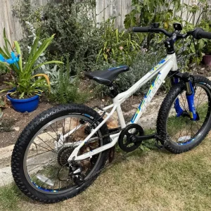 Carrera Luna JR 20” kids bike - Image 3