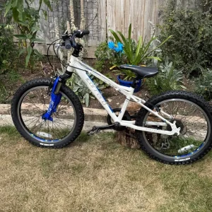 Carrera Luna JR 20” kids bike - Image 8