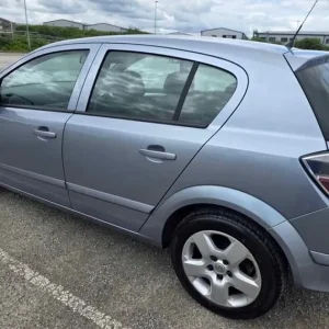 Vauxhall Astra 2007 Hatchback Manual 1.6 - Image 2