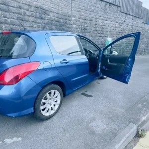 Peugeot 308 5 Door Hatchback 2010 Manual 1.4L - Image 4