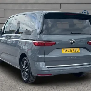 Volkswagen Multivan 2.0 Tdi Style MPV 5dr Diesel Dsg Euro 6 s/s 150 Ps Diesel - Image 2