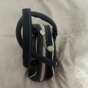 Puma handbag - Image 2