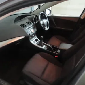 2009 Mazda3 1.6 TS2 5-door hatchback petrol manual - Image 3