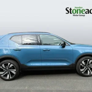 2024 Volvo XC40 2.0 B4P Plus Dark 5dr Auto Estate Petrol - Image 3