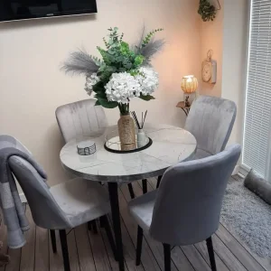 Extendable Dining Table with 4 and 6 Chairs
