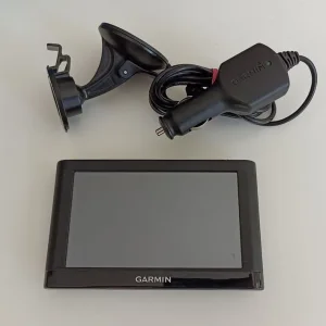 Garmin Nuvi52 GPS Satnav with UK and Ireland maps - Image 2