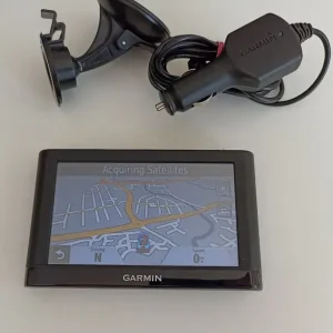 Garmin Nuvi52 GPS Satnav with UK and Ireland maps - Image 4