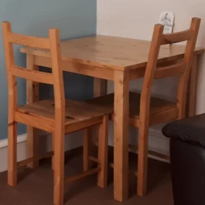 Table and two chairs - Image 2