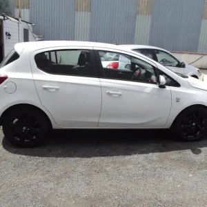 2016 Vauxhall Corsa 1.4 EcoFLEX SRi 5-door Hatchback Petrol Manual - Image 3