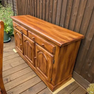 Solid wooden table with 6 chairs and sideboard - Image 5