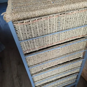 Four draw storage