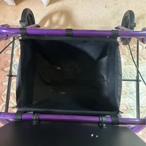 Four wheeled walker - Image 4