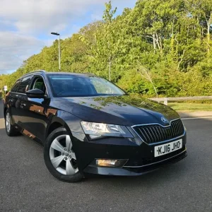 Skoda Superb 2.0 TDI Technology Estate 2016 - Image 2