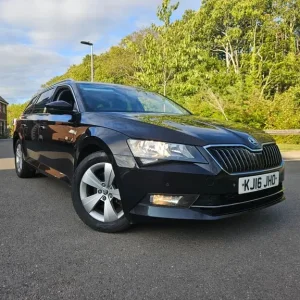 Skoda Superb 2.0 TDI Technology Estate 2016 - Image 4