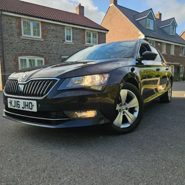 Skoda Superb 2.0 TDI Technology Estate 2016