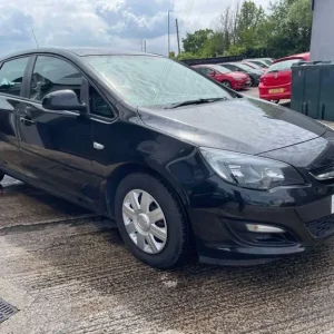 2013 Vauxhall Astra Exclusive 1.7 Cdti Ecoflex S/s Hatchback Diesel Manual - Image 5