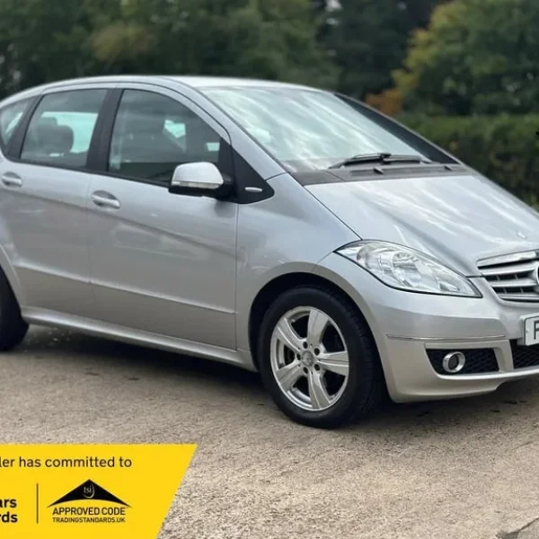 2011 Mercedes-Benz A-Class A180 Avantgarde SE 5-door Hatchback