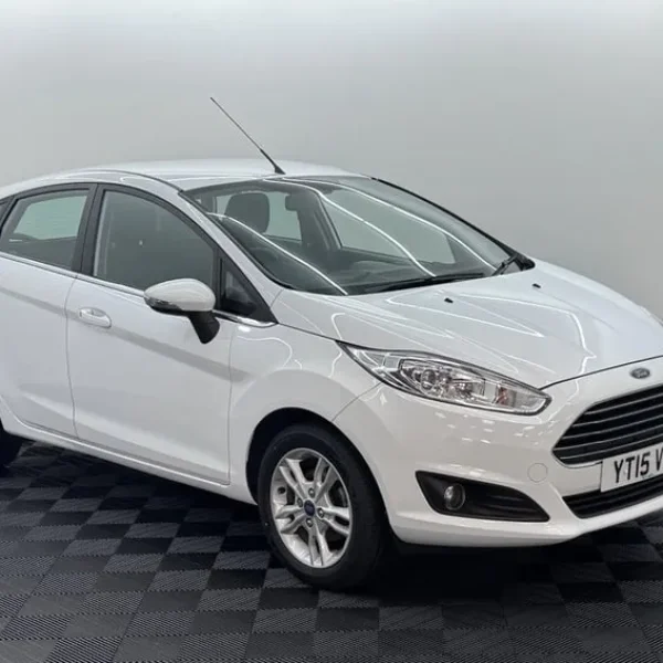 2015 Ford Fiesta 1.25 Zetec 5-door hatchback petrol manual