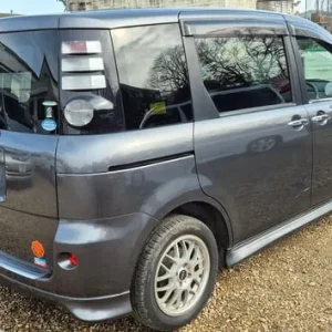 2007 Toyota Sienta Wellcab Gun Metal Grey - Image 8