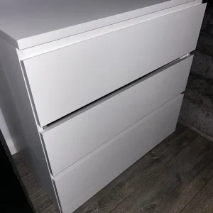 White IKEA Malm 3-drawer set - Image 3