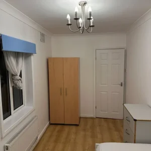 Big single room - Image 3