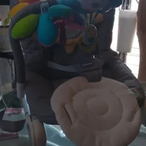 chicco baby bouncer - Image 2