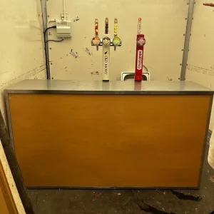 72” stainless steel bar with shelf and castors - Image 5