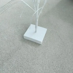 White tree - Image 2