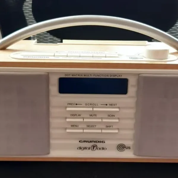 Grundig OPUS DAB Stereo Radio