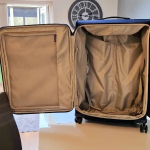 Samsonite suitcase - Image 4