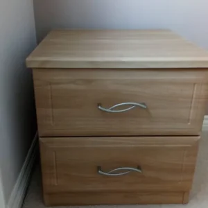 Chest of drawers and bedside cabinet - Image 2