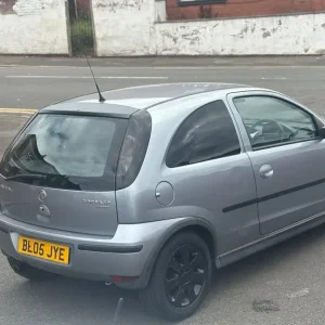 2005 Vauxhall Corsa 1.2L manual hatchback - Image 3
