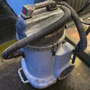Numatic Wet Vacuum - Image 3