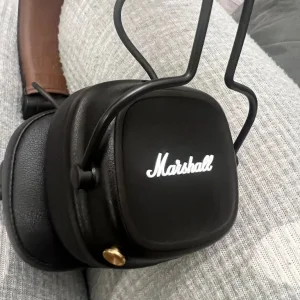 Marshall Major IV Wireless Headphones Brown - Image 5