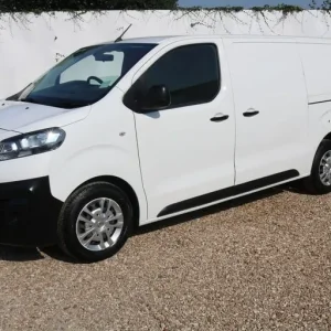 2020 Vauxhall Vivaro 1.5d Dynamic H1 Panel Van - Image 2