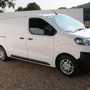 2020 Vauxhall Vivaro 1.5d Dynamic H1 Panel Van - Image 6