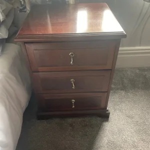 Stag bedroom suite - Image 2