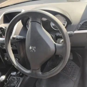 Peugeot 207 Hatchback 2009 Manual 1.36L 5-door - Image 6