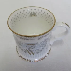 Royal Collection William & Kate Wedding Tankard - Image 4