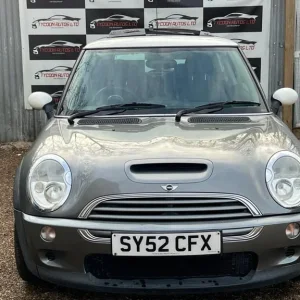 2002 MINI Cooper S 1.6 Manual Hatchback - Image 2