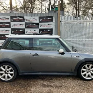 2002 MINI Cooper S 1.6 Manual Hatchback - Image 8