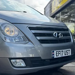 2017 Hyundai i800 2.5 CRDi SE 5dr MPV - Image 7