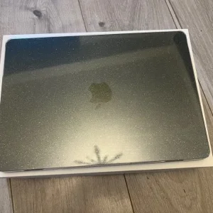 MacBook Air M2 2022 Midnight Boxed - Image 7
