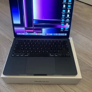 MacBook Air M2 2022 Midnight Boxed