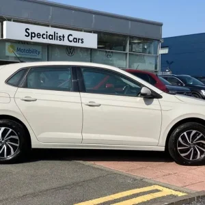 2023 Volkswagen Polo 1.0 TSI Life 5-door hatchback - Image 4