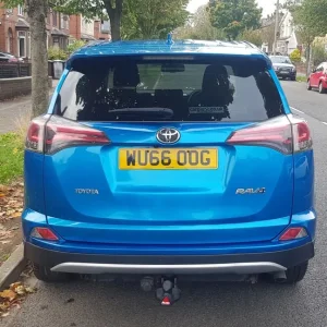 2016 Toyota RAV4 Business Edition 2.0 D-4D in blue - Image 6