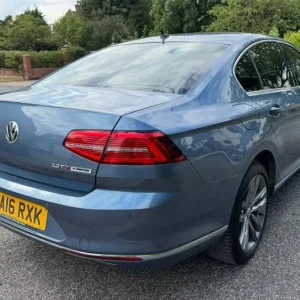 2016 Volkswagen Passat GT 2.0 TDi BlueMotion - Image 4