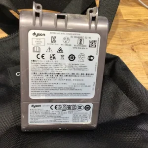 Dyson 4V 7 model battery - Image 2